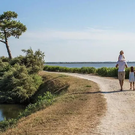 La De L'aiguillon * Arcachon